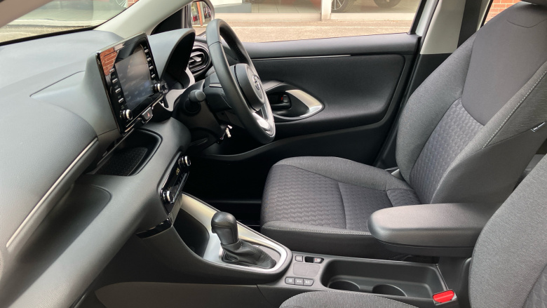 Toyota Yaris 1.5 Hybrid Icon 5dr CVT Hybrid Hatchback